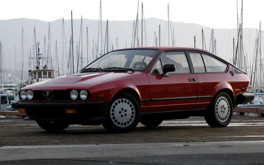 Alfa Romeo GTV 6 2.5 (116) (NA) '1983 - 86